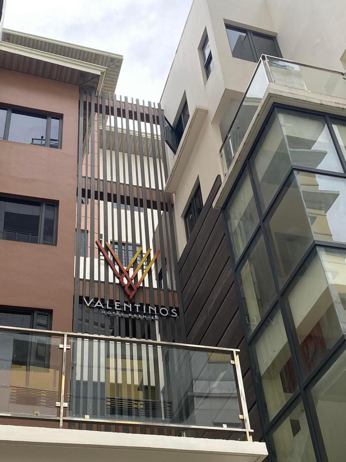 Valentino'S Hotel Ángeles Exterior foto
